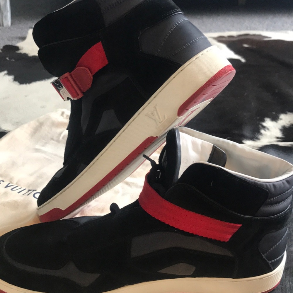 Authentic Men’s Louis Vuitton High Top Sneakers